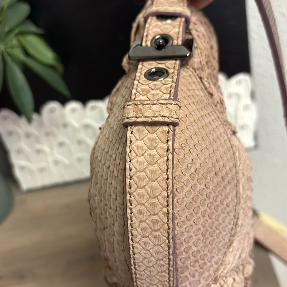 Burberry RARE python shoulder bag - Picture 8 of 14